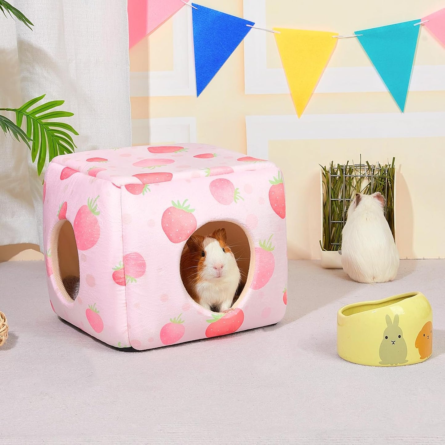 Bienbee Guinea Pig Hideout, Washable Guinea Pigs House Cozy Guinea Pigs Bed for Small Pet Bunny/Rabbit/Hamster/Chinchilla Guinea Pig Accessories Strawberry